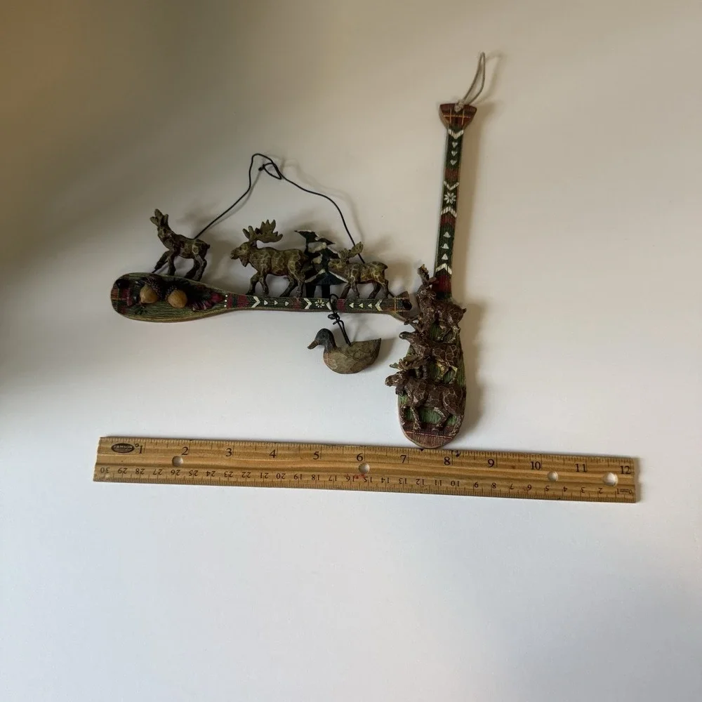 A Set of Decorative Folk Art Ornaments ‎ -rustic